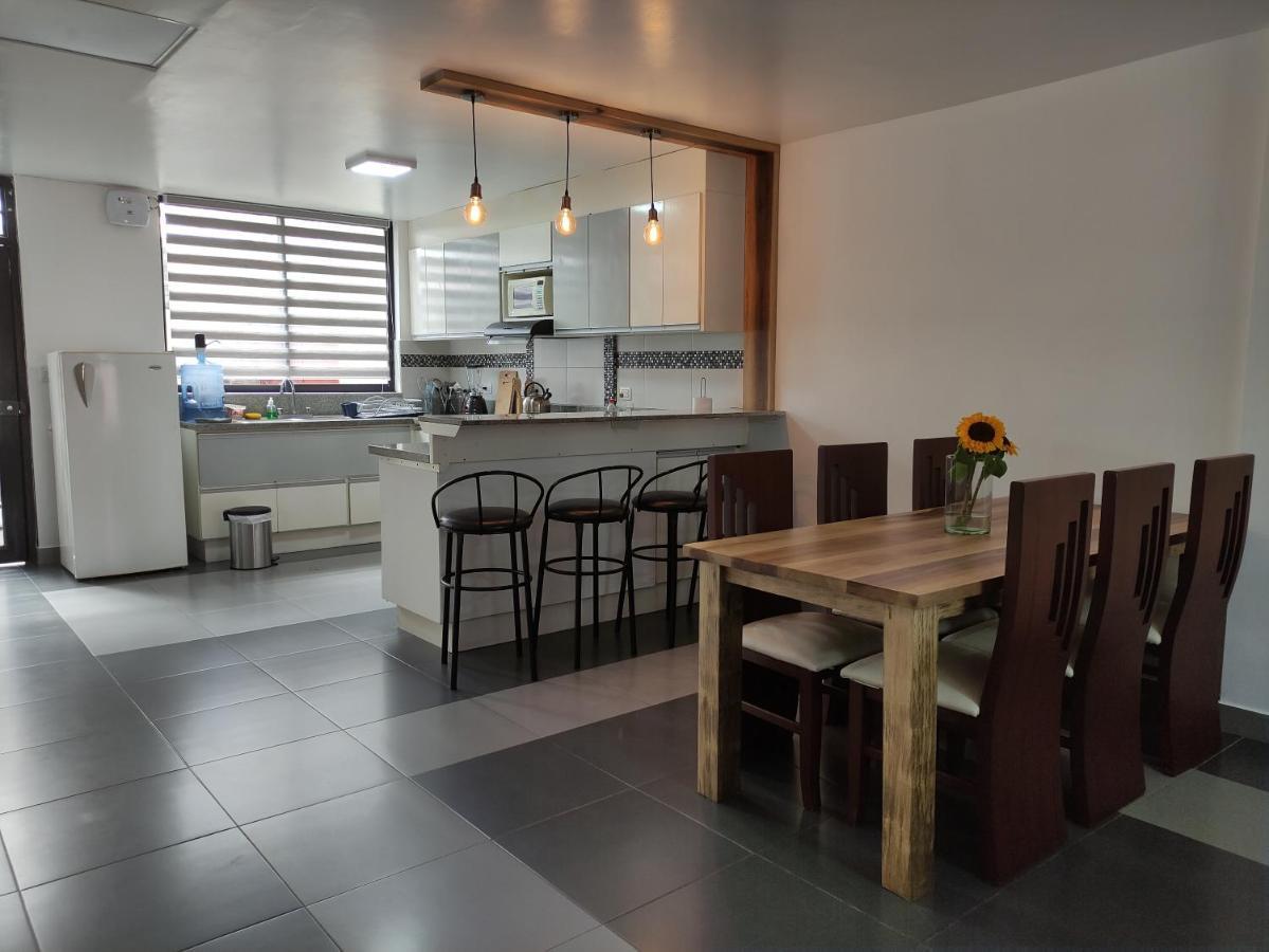 Elegante Apartamento Con Vistas Al Volcan Tungurahua بانيوس المظهر الخارجي الصورة