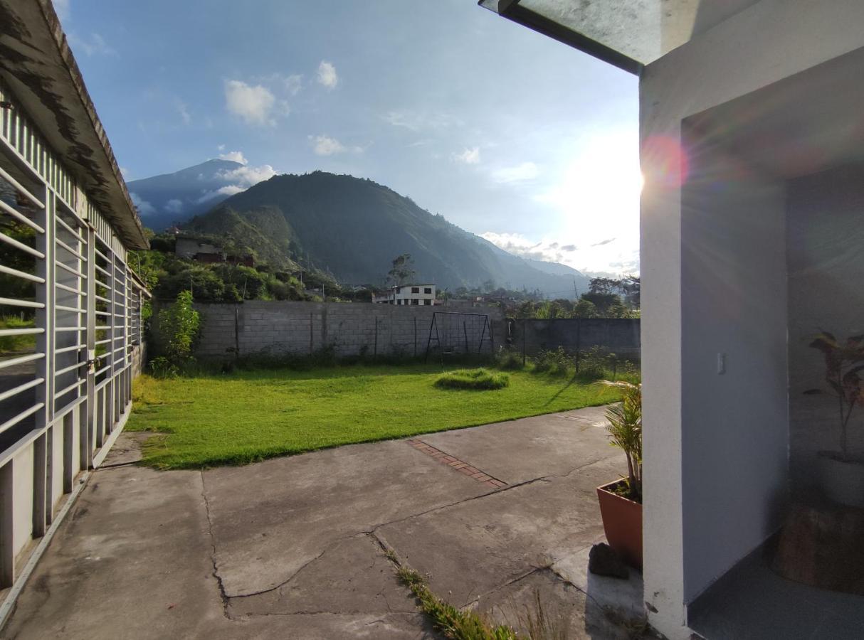 Elegante Apartamento Con Vistas Al Volcan Tungurahua بانيوس المظهر الخارجي الصورة