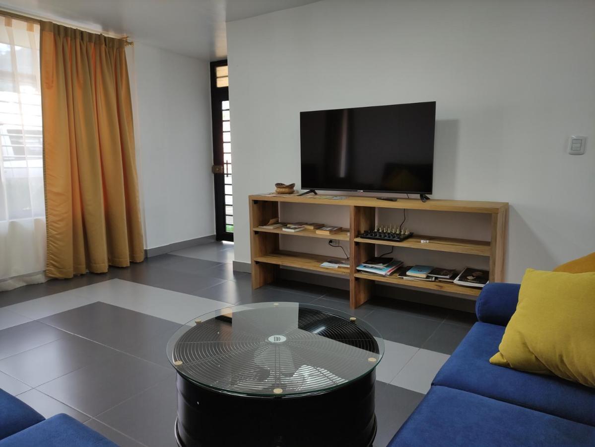 Elegante Apartamento Con Vistas Al Volcan Tungurahua بانيوس المظهر الخارجي الصورة