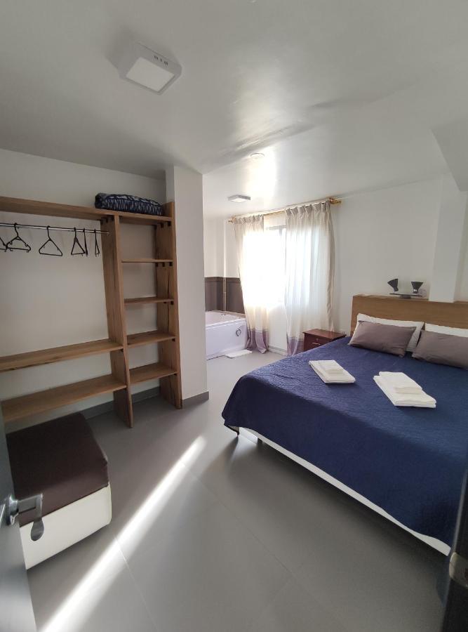 Elegante Apartamento Con Vistas Al Volcan Tungurahua بانيوس المظهر الخارجي الصورة